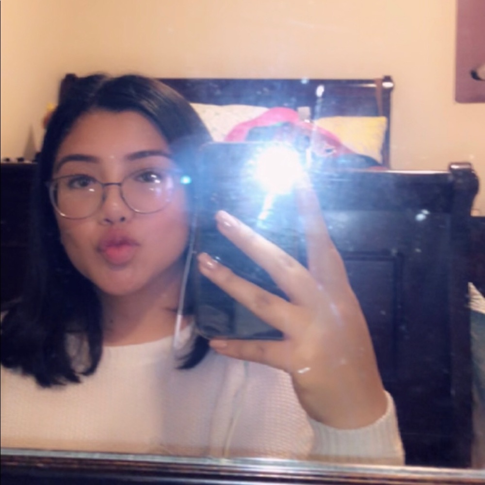 Meet your Posher, Jennifer